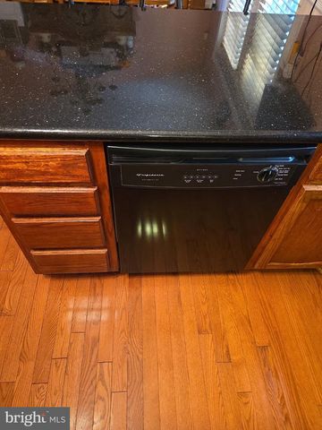 11807 FLORA LN, Bowie, MD 20721
