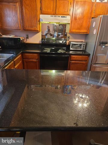 11807 FLORA LN, Bowie, MD 20721