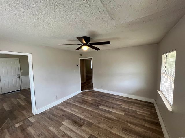 138 CENTRAL AVENUE, Jacksonville, AR 72076