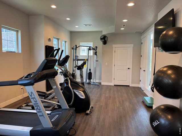 4622 Hahns Peak Dr 103, Loveland, CO 80538
