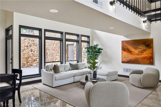 5775 Winterthur Lane NW, Sandy Springs, GA 30328