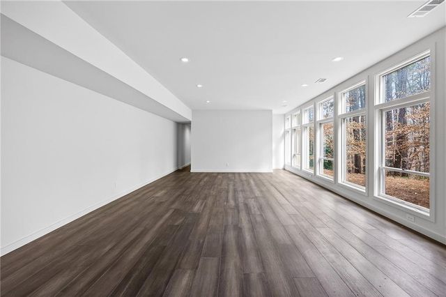 5775 Winterthur Lane NW, Sandy Springs, GA 30328