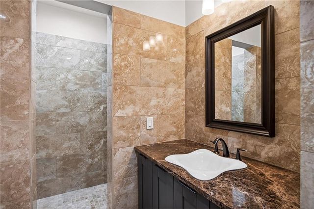 5775 Winterthur Lane NW, Sandy Springs, GA 30328