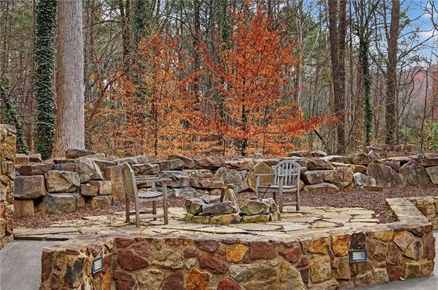 5775 Winterthur Lane NW, Sandy Springs, GA 30328