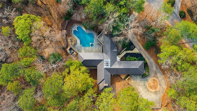 5775 Winterthur Lane NW, Sandy Springs, GA 30328