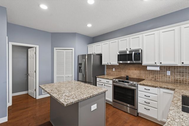 11899 85th Place N, Maple Grove, MN 55369