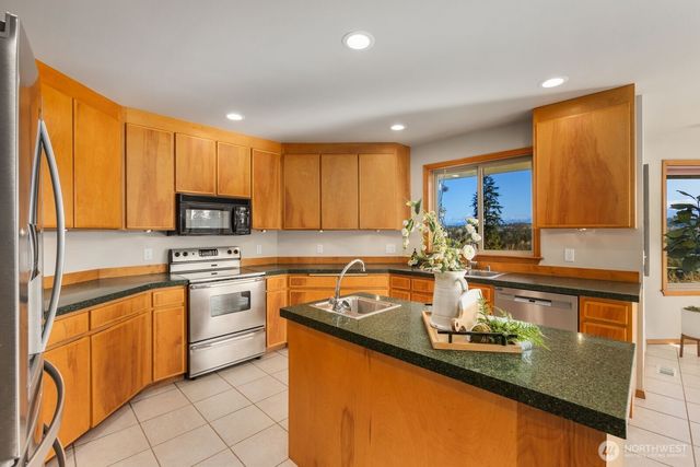 7429 129th DRIVE SE, Snohomish, WA 98290