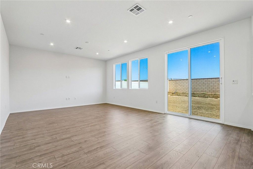 27207 Stardust Avenue, Moreno Valley, CA 92555 — photo 3