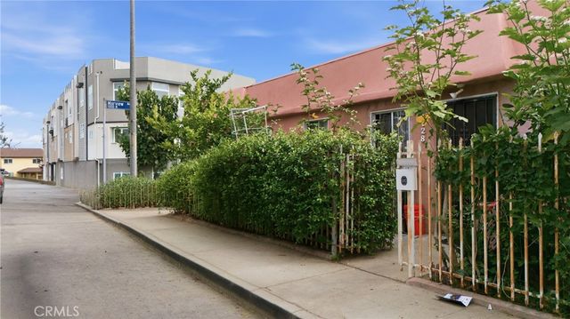 1126 White Knoll Drive, Los Angeles, CA 90012