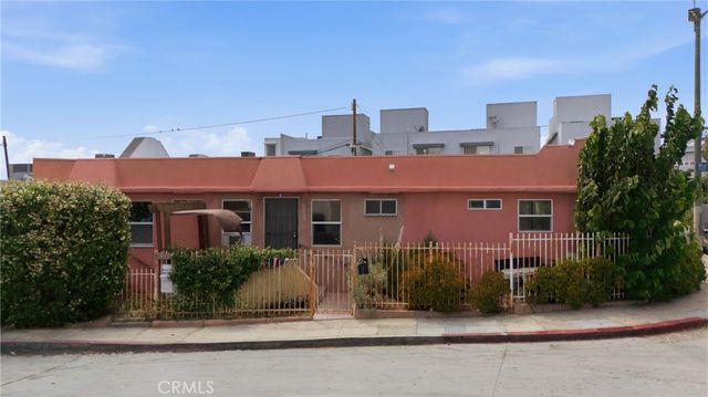 1126 White Knoll Drive, Los Angeles, CA 90012