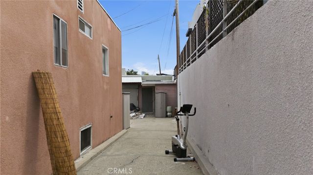 1126 White Knoll Drive, Los Angeles, CA 90012