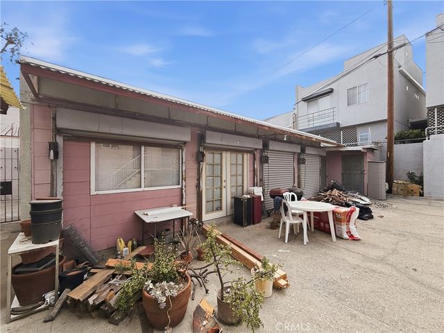 1126 White Knoll Drive, Los Angeles, CA 90012
