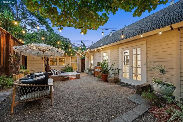 3 Songbird Ct, Lafayette, CA 94549