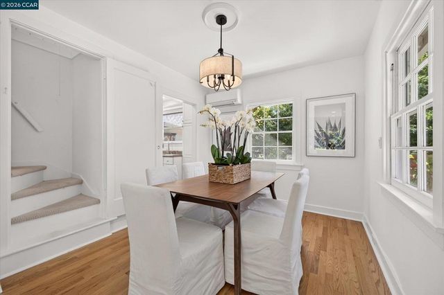 3 Songbird Ct, Lafayette, CA 94549
