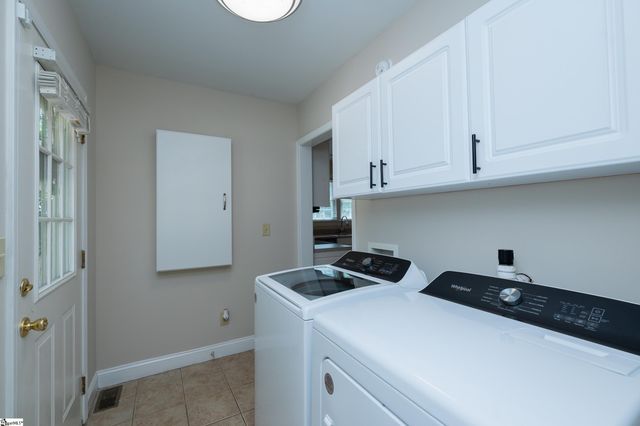 117 Taylors Road, Taylors, SC 29687