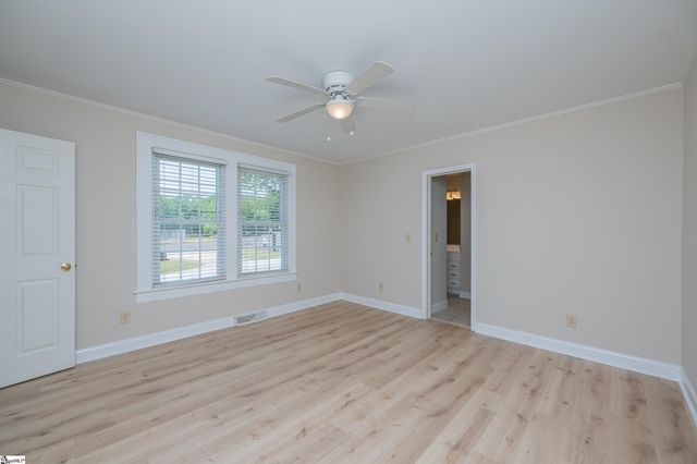 117 Taylors Road, Taylors, SC 29687