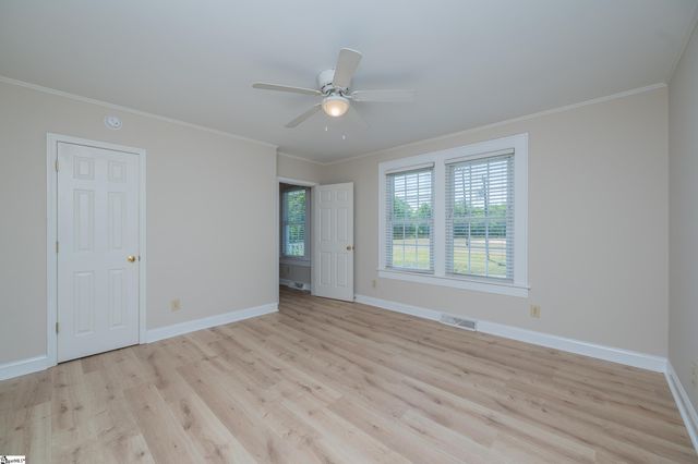 117 Taylors Road, Taylors, SC 29687