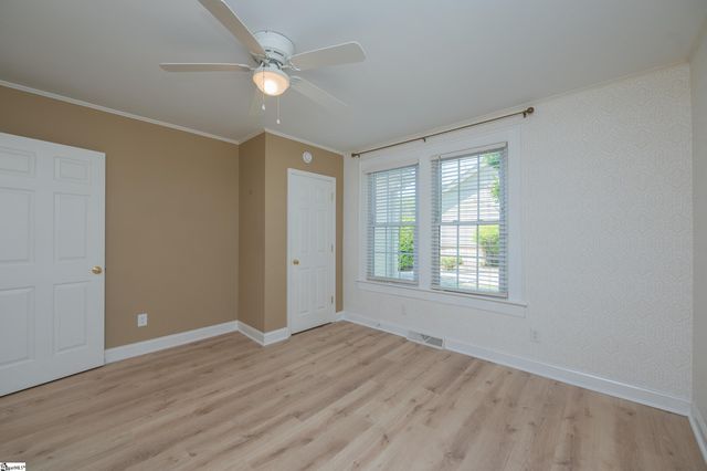 117 Taylors Road, Taylors, SC 29687