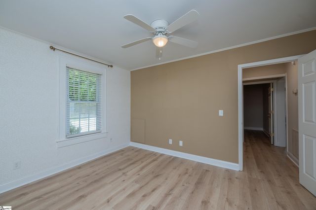 117 Taylors Road, Taylors, SC 29687