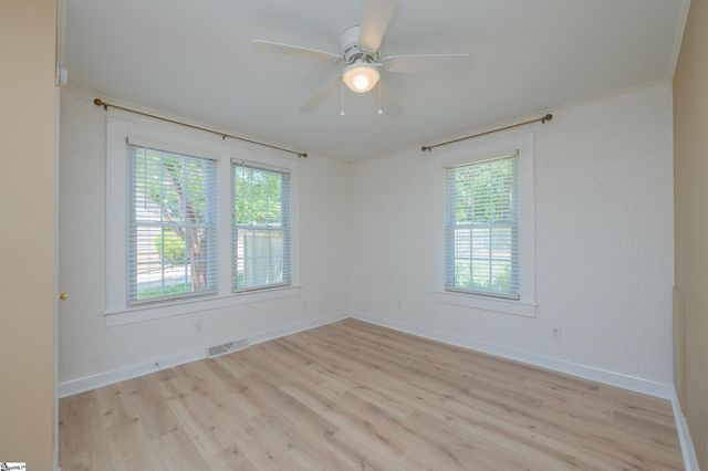 117 Taylors Road, Taylors, SC 29687