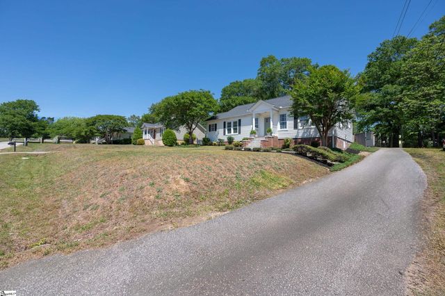 117 Taylors Road, Taylors, SC 29687