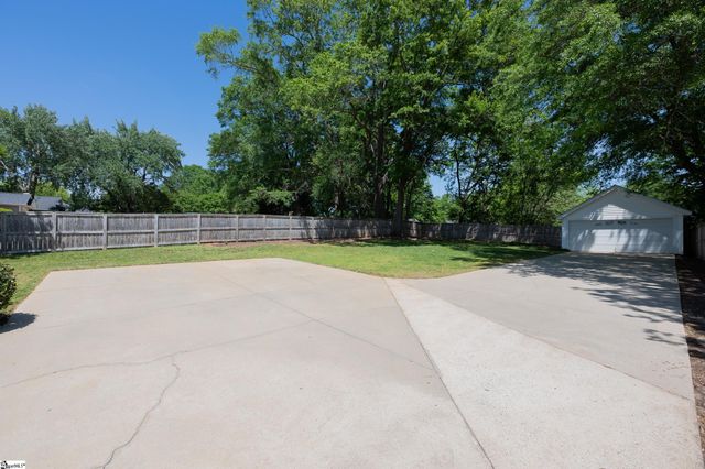 117 Taylors Road, Taylors, SC 29687
