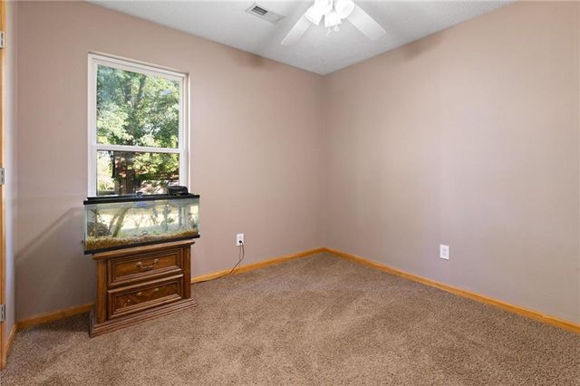 407 E Richardson Street, Gallatin, MO 64640