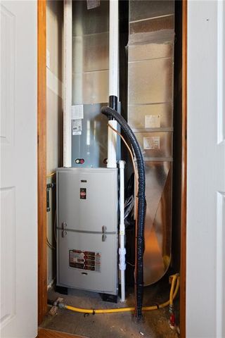 407 E Richardson Street, Gallatin, MO 64640