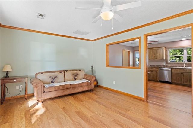 407 E Richardson Street, Gallatin, MO 64640