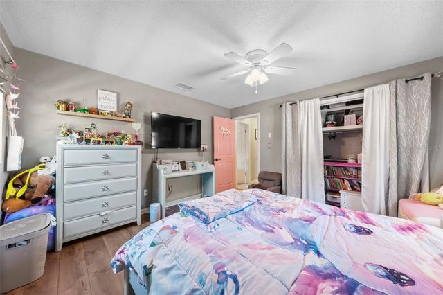 1207 ORANGE AVENUE, Tavares, FL 32778