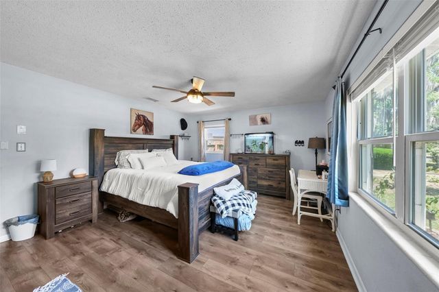 1207 ORANGE AVENUE, Tavares, FL 32778