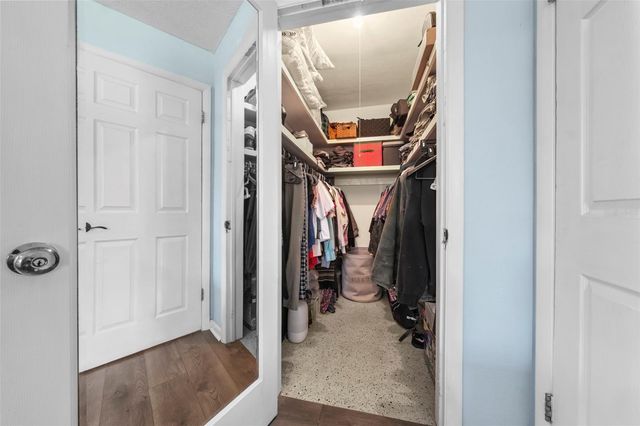 1207 ORANGE AVENUE, Tavares, FL 32778