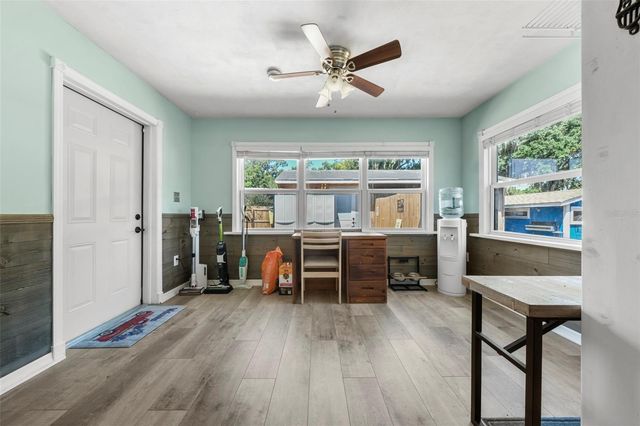 1207 ORANGE AVENUE, Tavares, FL 32778