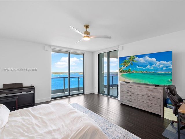 1331 Brickell Bay Dr 1811, Miami, FL 33131