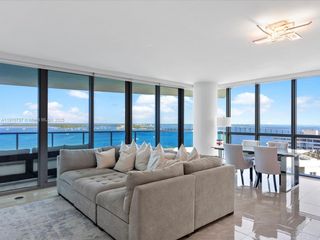 1331 Brickell Bay Dr 1811, Miami, FL 33131