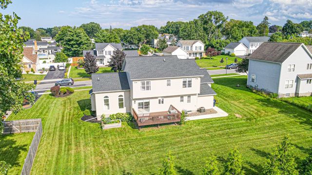 652 Shorecliff Drive, Greece, NY 14612