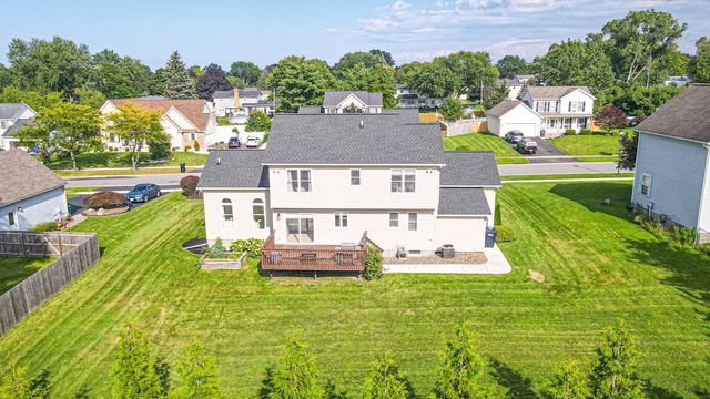 652 Shorecliff Drive, Greece, NY 14612
