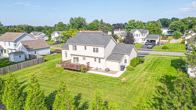 652 Shorecliff Drive, Greece, NY 14612