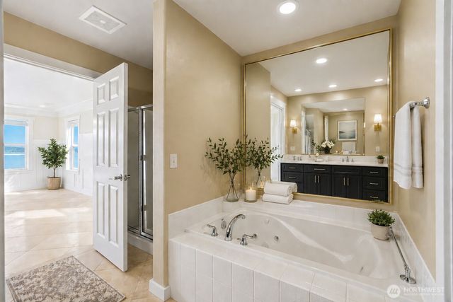 838 Gladstone Drive, Camano Island, WA 98282