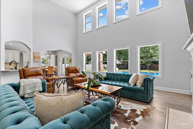 5528 Heatherton Rd, Milton, FL 32570