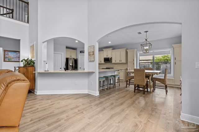 5528 Heatherton Rd, Milton, FL 32570