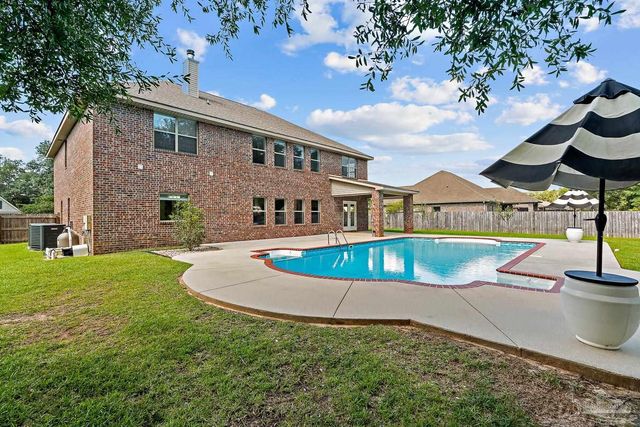 5528 Heatherton Rd, Milton, FL 32570