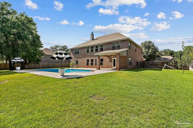 5528 Heatherton Rd, Milton, FL 32570