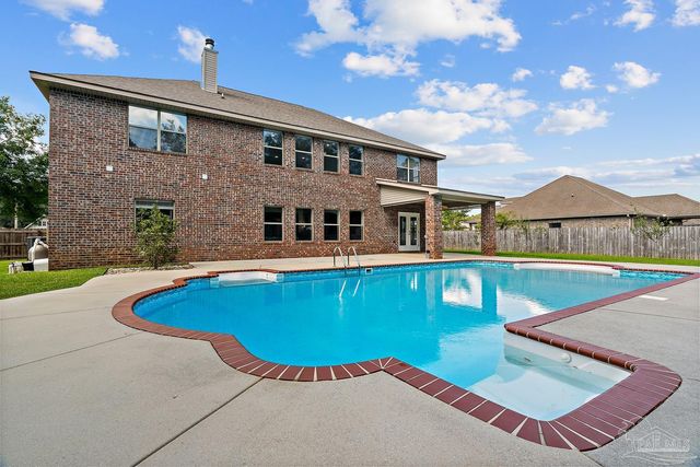 5528 Heatherton Rd, Milton, FL 32570