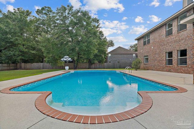 5528 Heatherton Rd, Milton, FL 32570