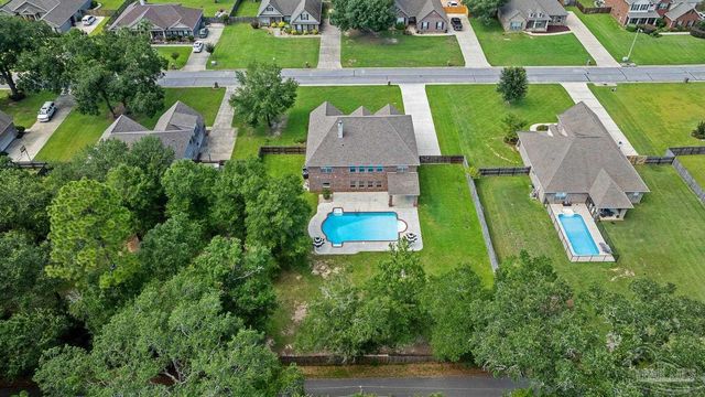 5528 Heatherton Rd, Milton, FL 32570