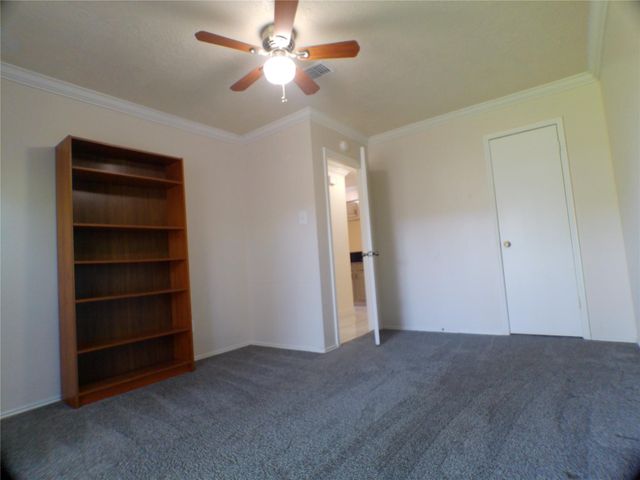 6350 Crestside Drive, Pasadena, TX 77505