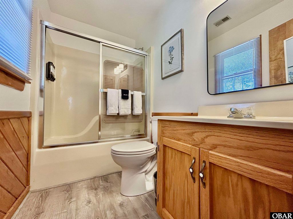 Image 18 of property listing at 100 E Landing Drive, Kill Devil Hills, NC 27948
