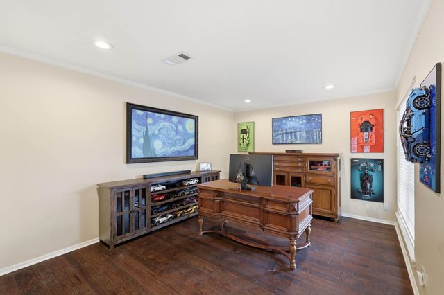 1917 Hurstview Drive, Hurst, TX 76054