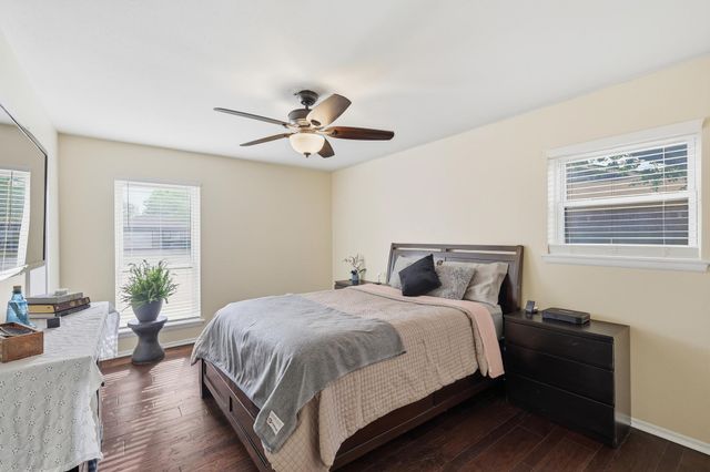 1917 Hurstview Drive, Hurst, TX 76054